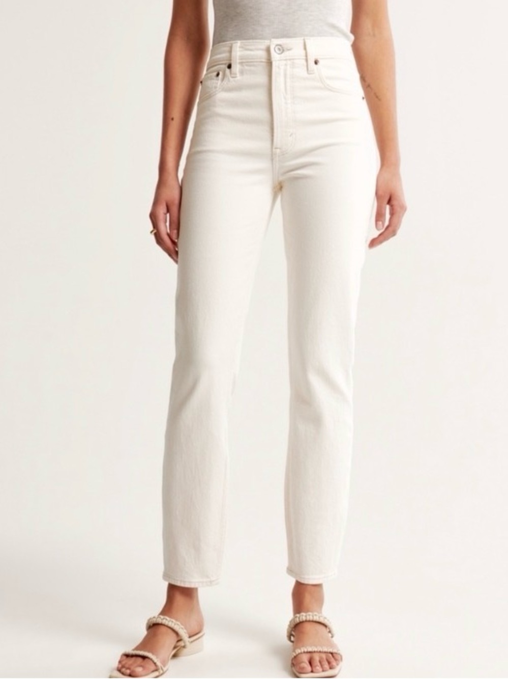 Abercrombie & Fitch | Cream/Ivory Denim The Mom High Rise Jeans Sz 26/2 Long